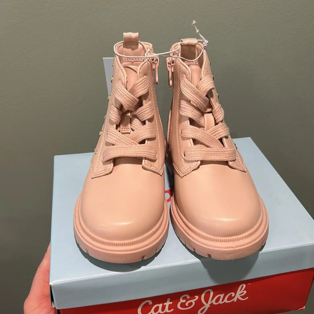 ✨BNWT - Cat & Jack Toddler Girls Amaya Lace up Combat Boots - size 5, 6 & 10✨